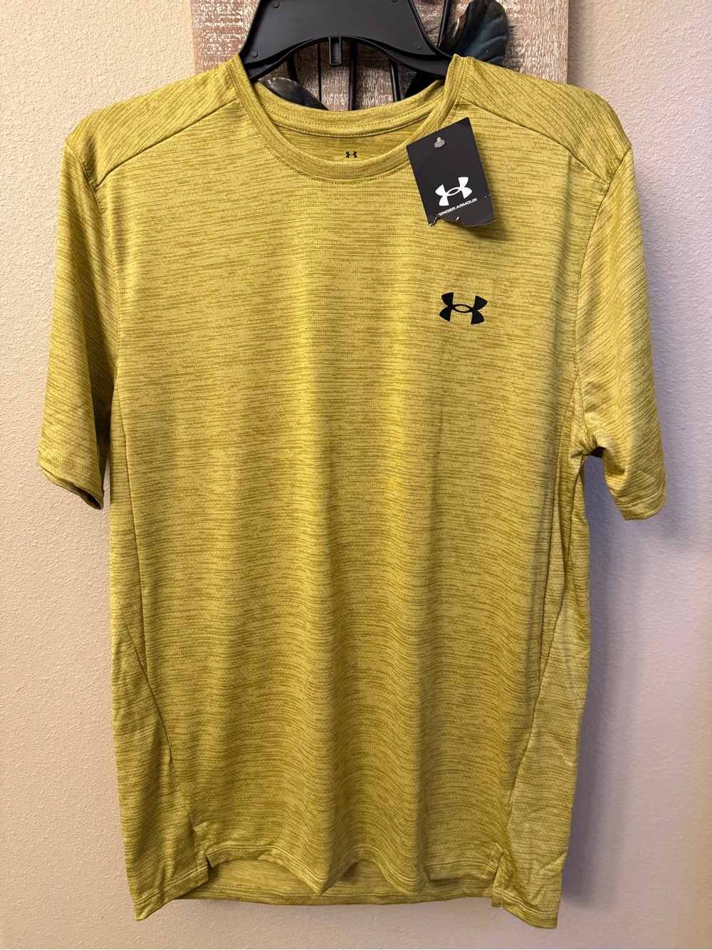 Under Armour Tech Vent Short Sleeve T-Shirt Mens S NWT